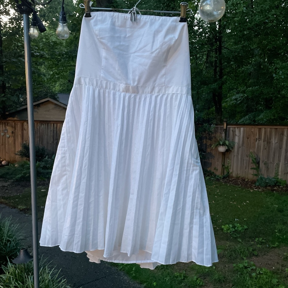 Elegant White Pleated Skirt H&M Size 14